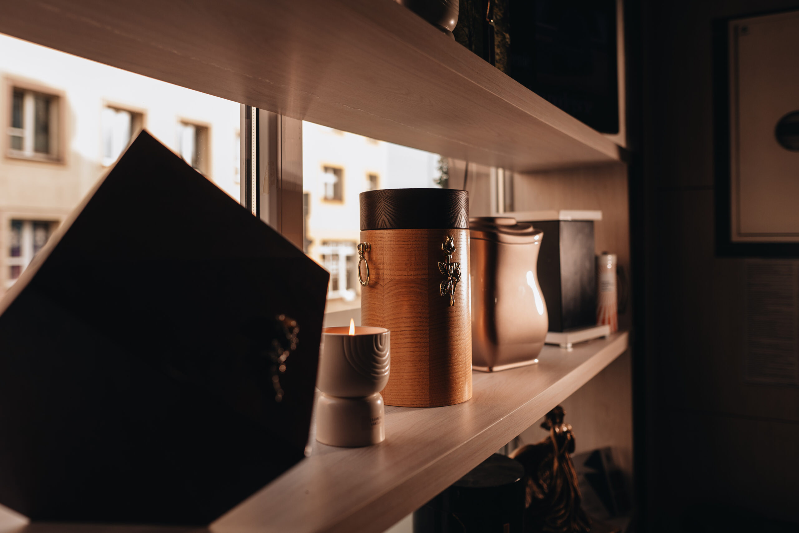 Urny drewniane w ofercie zakładu pogrzebowego Wejherowo Urny drewniane w ofercie zakładu pogrzebowego Wejherowo