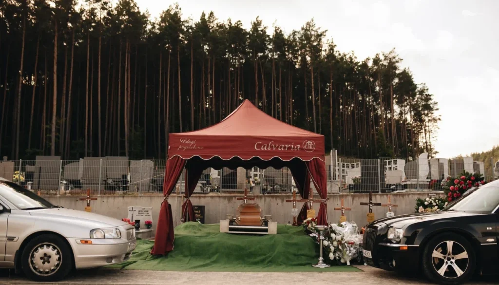 Asysta pogrzebowa Calvaria w czarnych strojach – profesjonalna oprawa ceremonii w Wejherowie