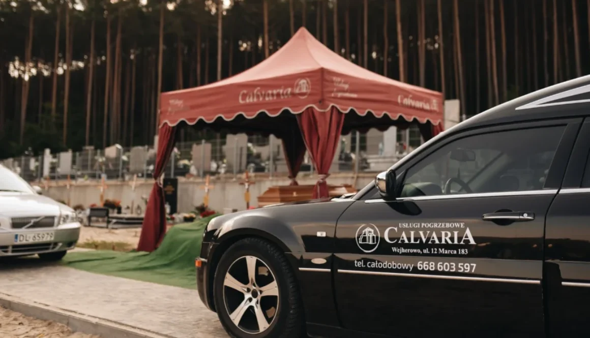 Ceremonia pogrzebowa na cmentarzu w Wejherowie – pełna oprawa przez Calvaria 24/7