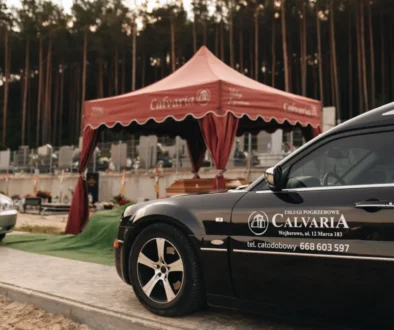 Ceremonia pogrzebowa na cmentarzu w Wejherowie – pełna oprawa przez Calvaria 24/7
